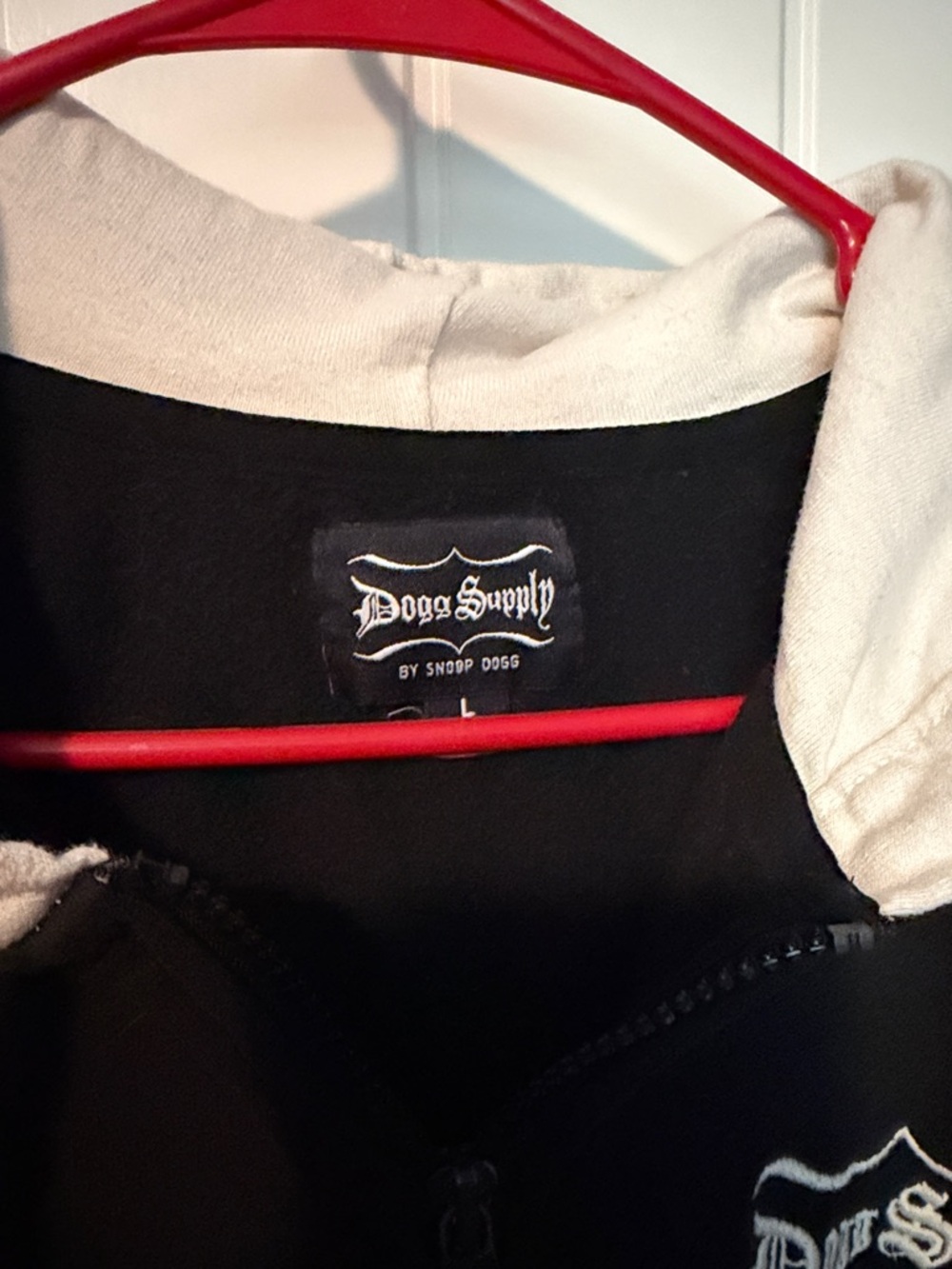 Dogg Supply Black & Cream Hooded Zip Jacket with Bandana Print Sleeves - Picture 2 of 6